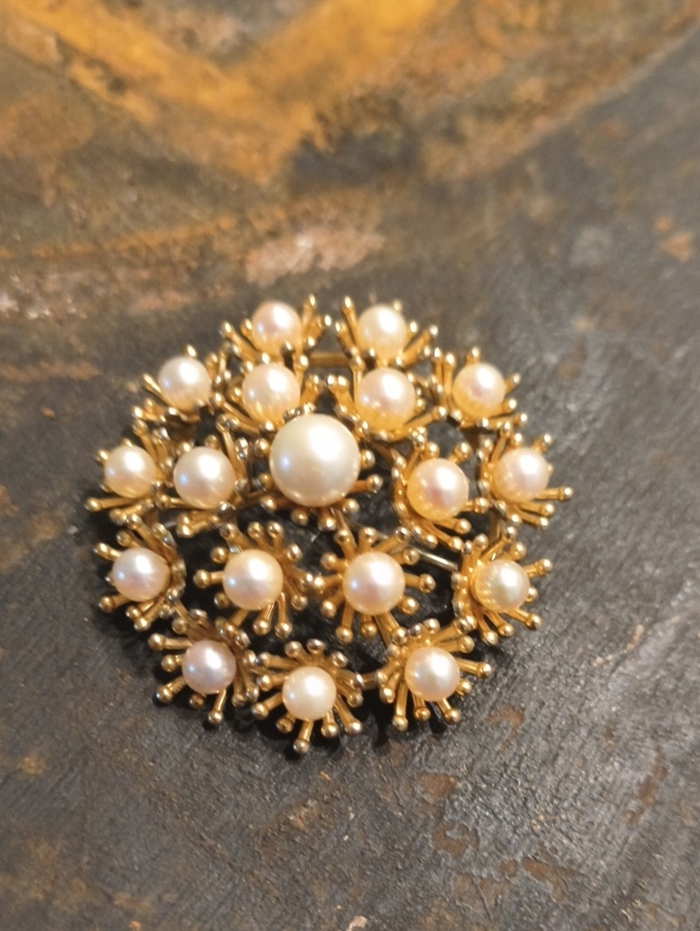 Gold Tone and Pearl Cluster Brooch - Elegant Vintage Piece!